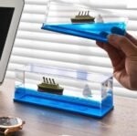 زينة مكتبية على شكل قارب تيتانيك - لعبة تزيينية لا تغرق بتصميم فريد - Image 2